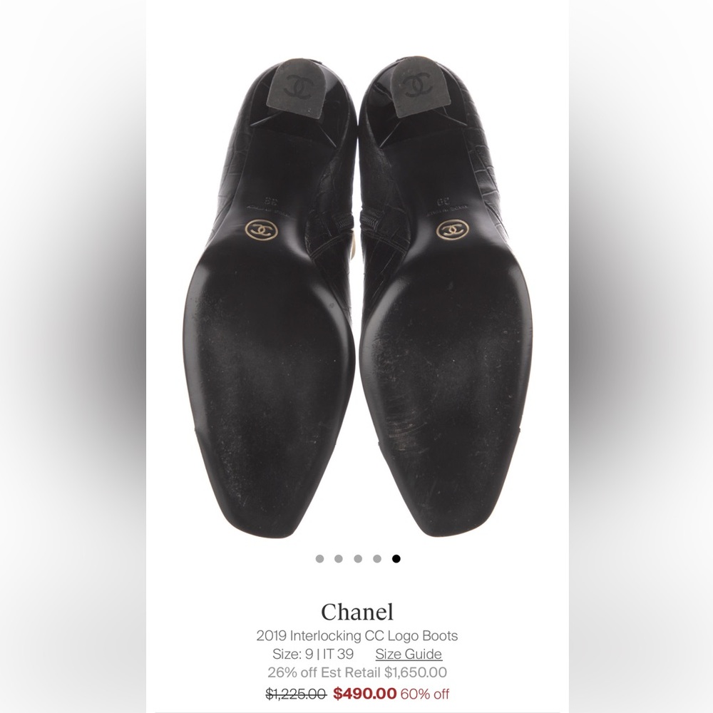 Chanel 2019 Interlocking CC Logo Boots in Black Leather with grosgrain cap toe - Picture 13 of 16